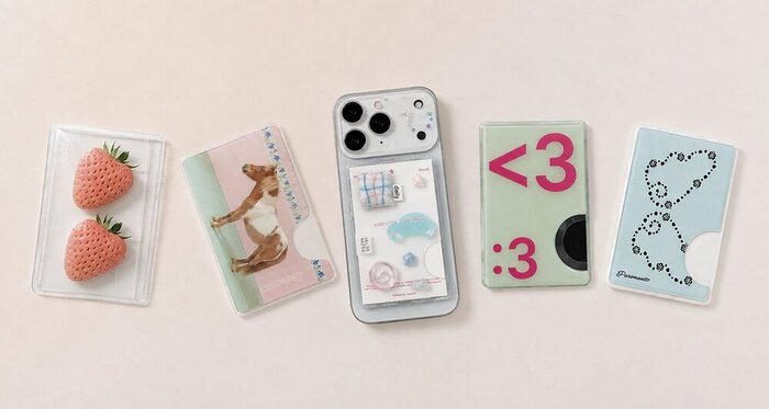 スマホを着飾る、カードスロット。